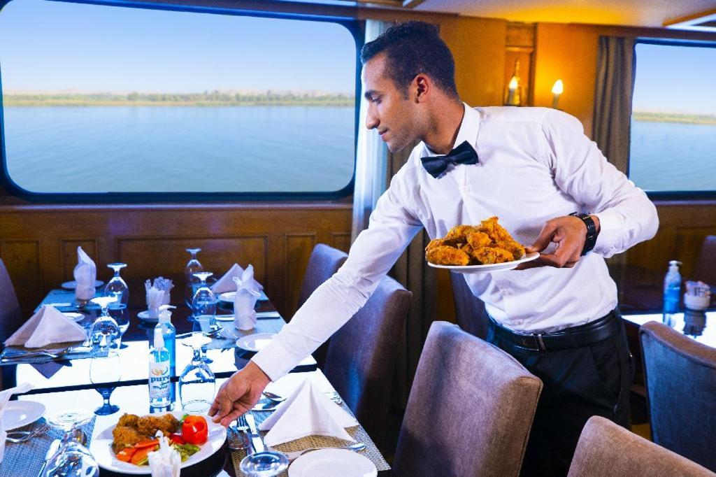 Bule Shadow III Hotel Nagaa Al Fuqani Екстериор снимка